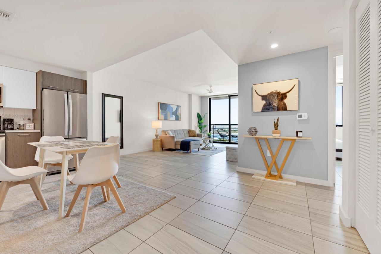 Devereaux Miami Luxury One-Bedroom And Studios Exterior photo