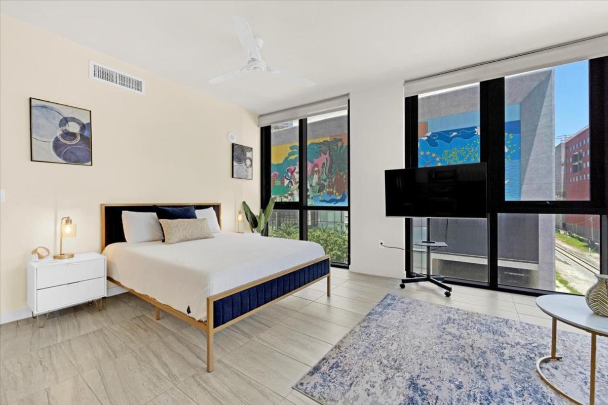 Devereaux Miami Luxury One-Bedroom And Studios Exterior photo
