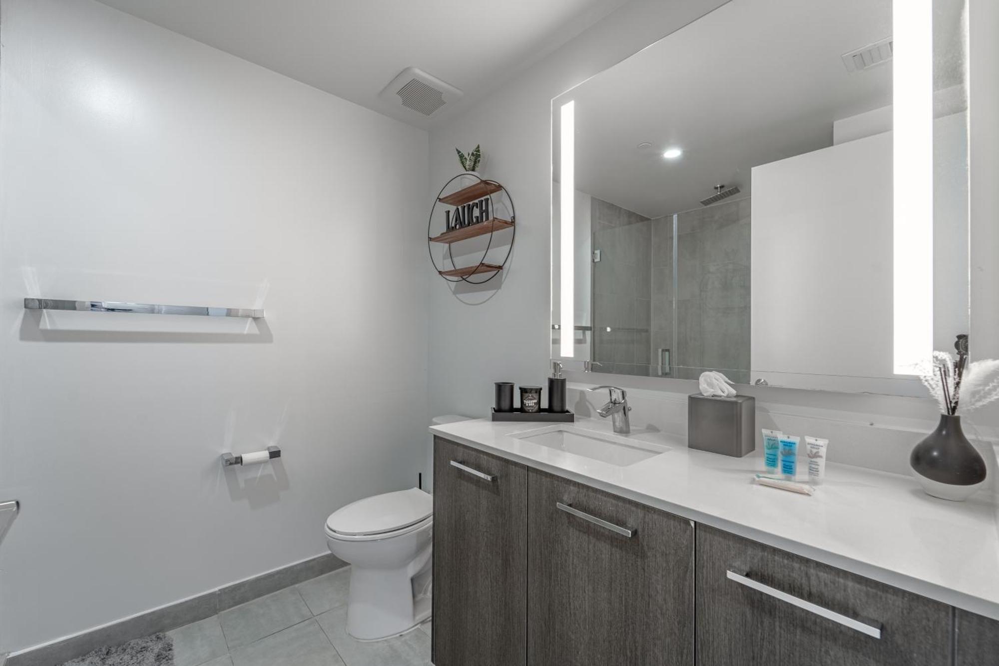 Devereaux Miami Luxury One-Bedroom And Studios Exterior photo