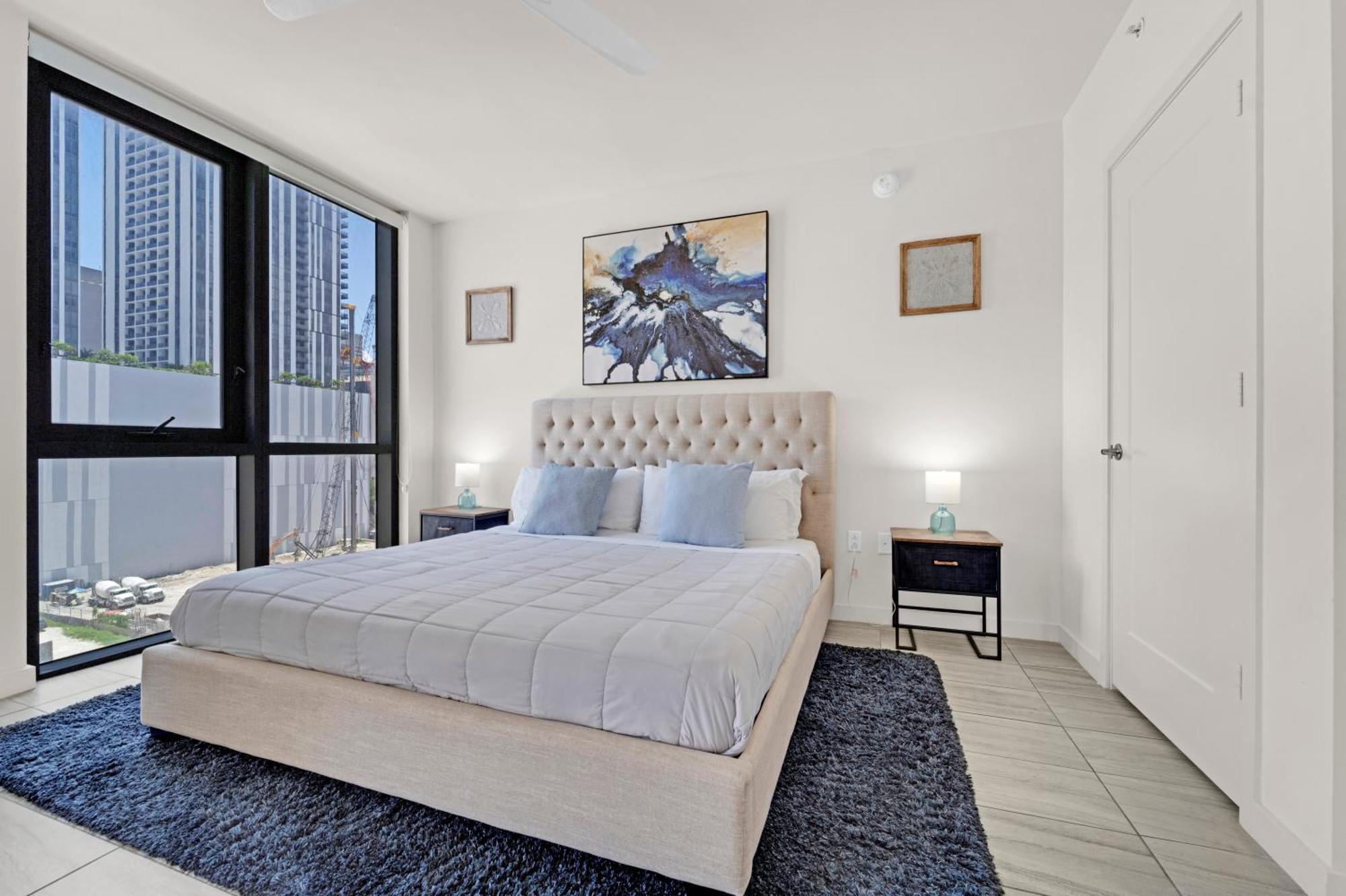 Devereaux Miami Luxury One-Bedroom And Studios Exterior photo